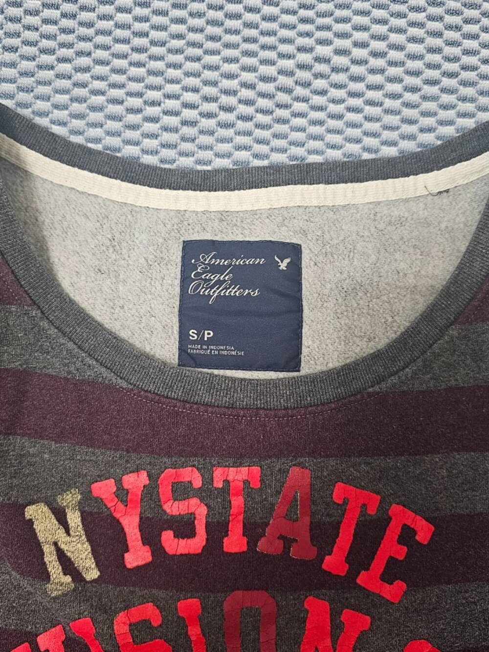 American Eagle Y2K NY State Division Gray/Purple Striped Sweatshirt Size Small - Picture 5 of 7